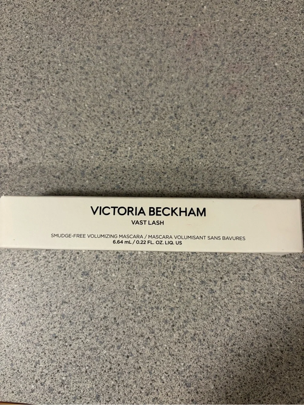 Victoria Beckham Vast Lash Volumizing Mascara